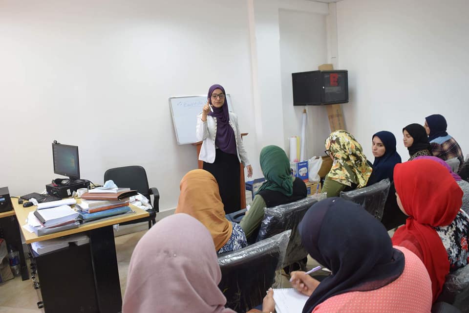 ” الكتابة الإبداعية ” ورشة عمل بسفارة المعرفة بجامعة سوهاج