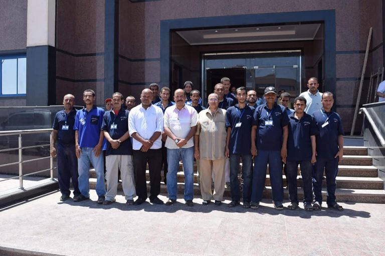 شركة ‘‘امان للنظافة‘‘ تبدأ عملها بقاعة المؤتمرات بجامعة سوهاج الجديدةّ