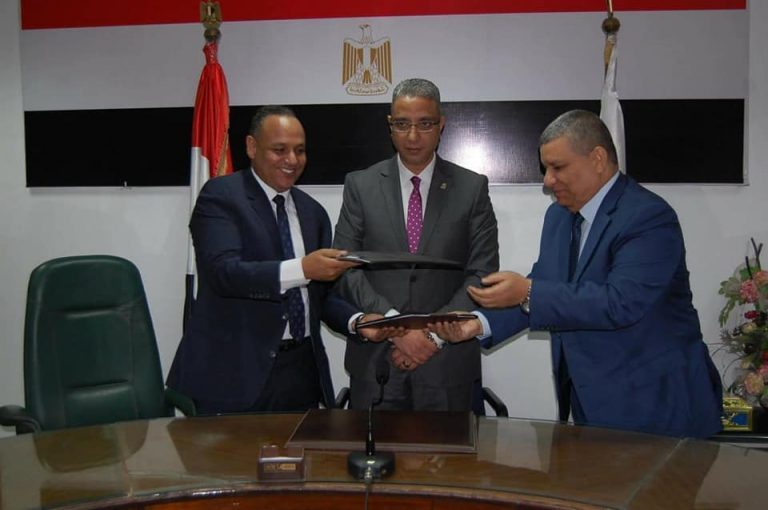 حاضنات لدعم الابتكار بجامعة سوهاج بالتعاون مع اكاديمية البحث العلمي