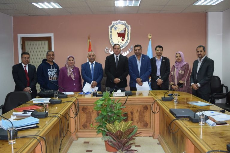 رئيس جامعة سوهاج يتابع اخر استعدادات المؤتمر الأول لجامعات جنوب الصعيد