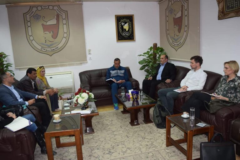 البنك الدولي في زيارة لجامعة سوهاج لبحث اليات تنفيذ برنامج ” تنمية صعيد مصر”