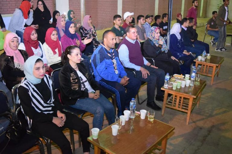 عزيز يشهد ختام فعاليات المعسكر الكشفي الفني بمدينة سوهاج الجامعية