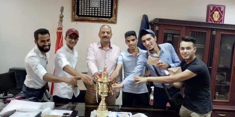 تكريم فريق كرة القدم الفائز  بالمركز الاول
