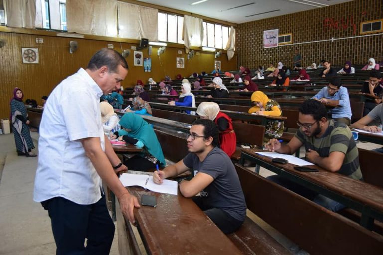 اليوم جامعة سوهاج تستأنف امتحانات فصلها الدراسي الثاني بعد إجازة العيد