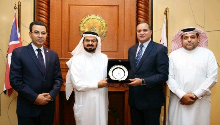 رئيس جامعة سوهاج يناقش سبل التعاون مع جامعات مملكة البحرين واكاديمية بروسيا*