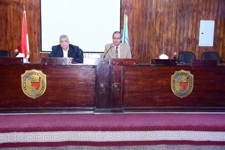 جامعة سوهاج تعلن عن تنظيم مسابقة لإنجاز الكتاب الإلكتروني واختيار أفضل ٣ كليات