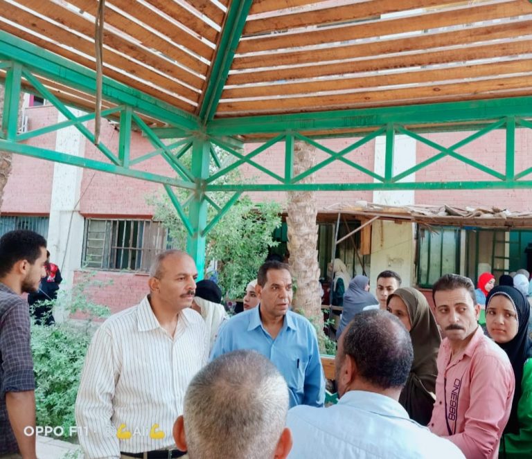 كلية التكنولوجيا والتعليم جامعة سوهاج تواصل تلقي ملفات وأوراق قبول الطلاب الجدد وتتابع بداية العام الدراسي الجامعي الجديد