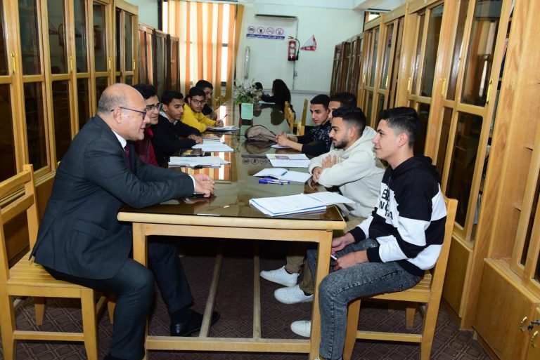*لتسهيل خدمات البحث والإطلاع..ربط مكتبة كليتي الطب البشري و العلوم ببنك المعرفة المصري بجامعة سوهاج*