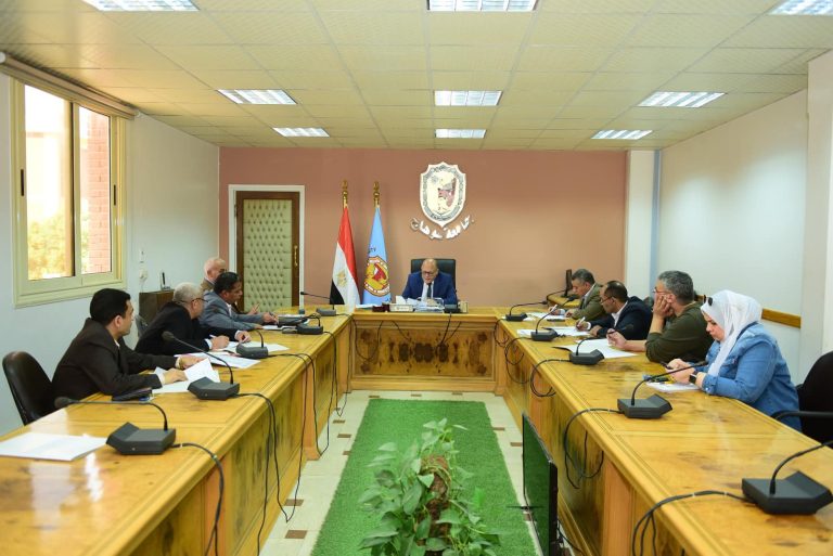 إصدار مجله دورية ربع سنويه للانشطة الطلابية والبحثية لبرنامج الإحصاء الحيوي الزراعي بجامعة سوهاج