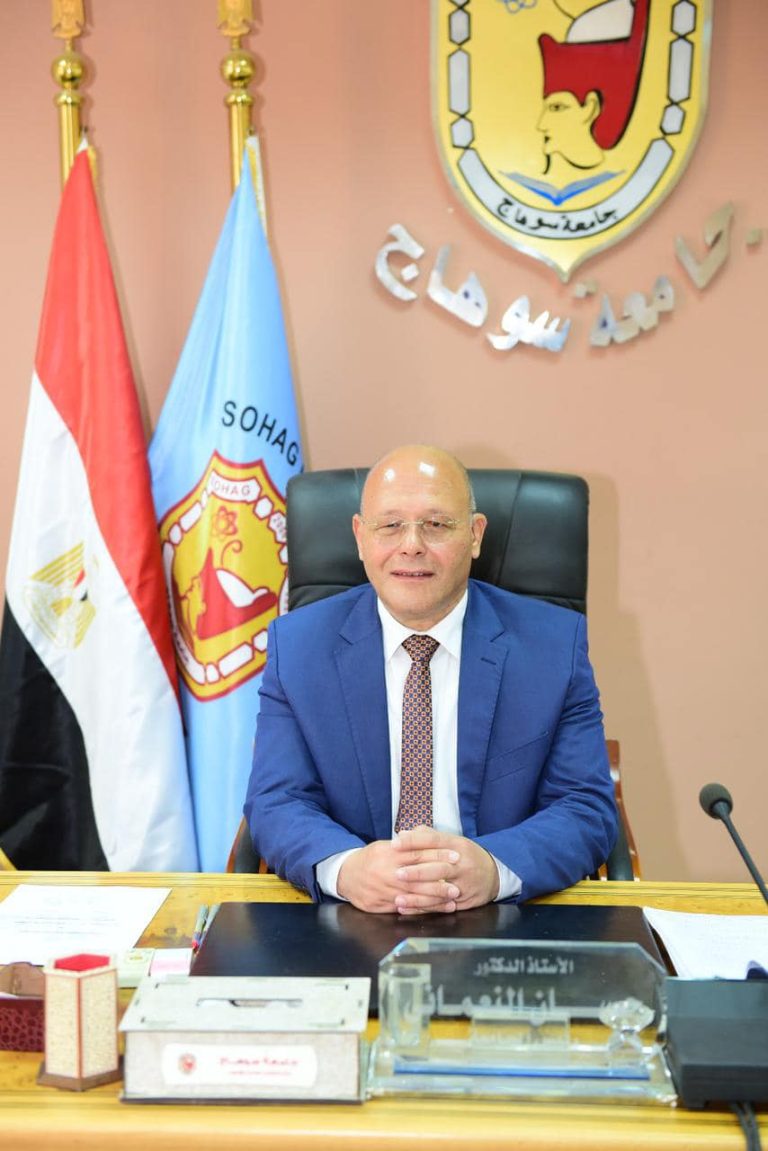 *استعدادات مكثفة بجامعة سوهاج لبدء امتحانات الفصل الدراسي الثاني لـ ٧٠ ألف طالب وطالبة**