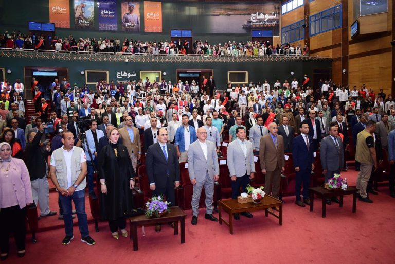 *لأول مرة بجامعة سوهاج الدكتور أشرف صبحي وزير الشباب والرياضة محاضراً بندوة عن الاستثمار الرياضي*