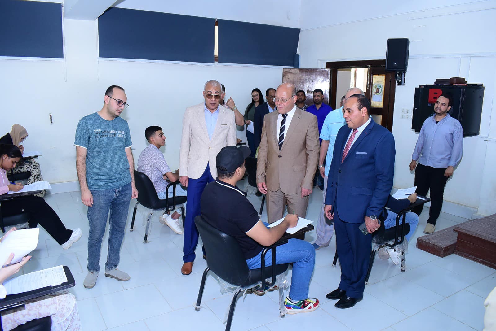 *1,000 male and female students take the Final Exams at the National University of E-Learning