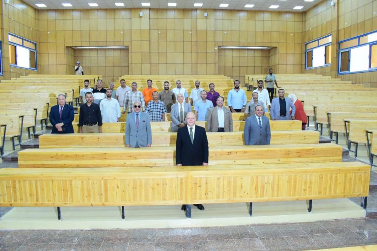 *النعماني يعلن عن افتتاح مستشفي طب الفم و الأسنان بجامعة سوهاج قريباً*