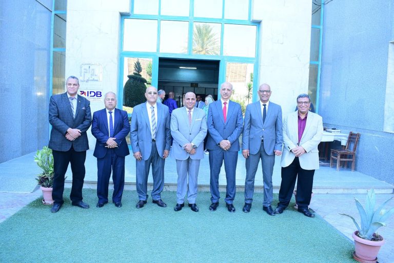 *جامعة سوهاج تشارك في الحفل السنوي لفرع هيئة تعليم الكبار وتستعرض انجازاتها بمحو أمية أكتر من ١٤١ الف دارس*