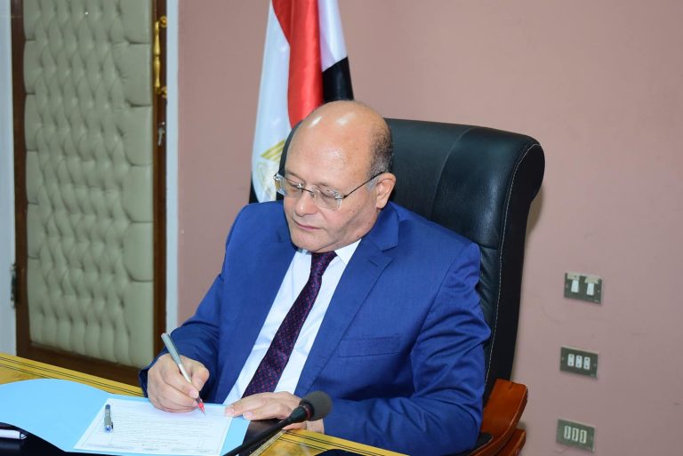 *مدن سوهاج الجامعية تستعد لاستقبال ٤٨٠٠ طالب وطالبه.. والنعماني يوجه بسرعه الإنتهاء من أعمال الصيانه وفرش المبني الجديد*