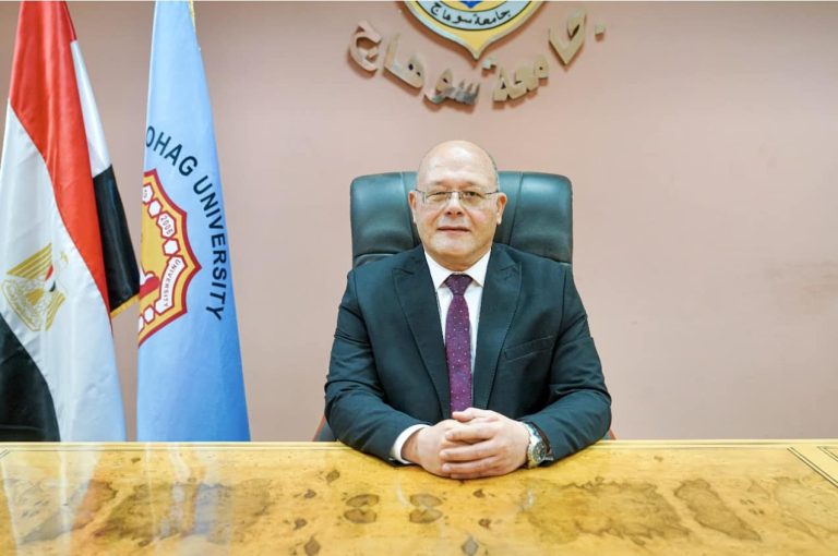 *رئيس جامعة سوهاج يهنئ  الرئيس السيسي بمناسبة ذكرى ثورة 23 يوليو*