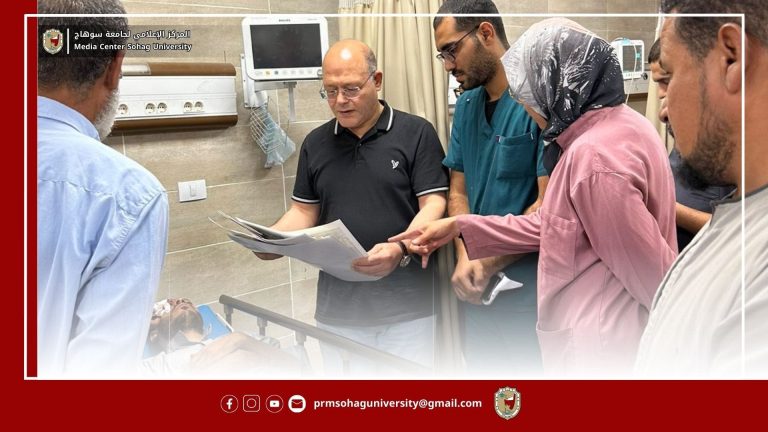 *مرور مفاجئ  لرئيس جامعة سوهاج علي  مستشفى الطواريء بمدينة سوهاج الجديدة عقب ظهر الجمعة*