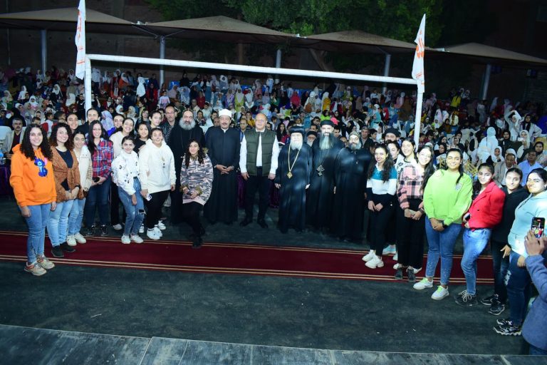 *في احتفالية الوحدة والتسامح.. الدير والدار في ضيافة جامعة سوهاج..تحت مظلة المبادرة الرئاسية بداية*