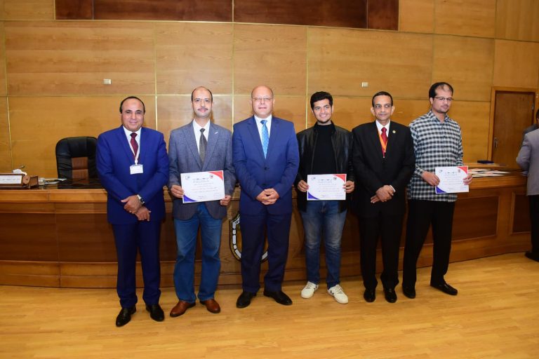 *جامعة سوهاج تطلق فعاليات المؤتمر الدولي للإبتكار وريادة الأعمال في نسخته الرابعة والنعماني يكرم أفضل ١٠ مبتكرين*