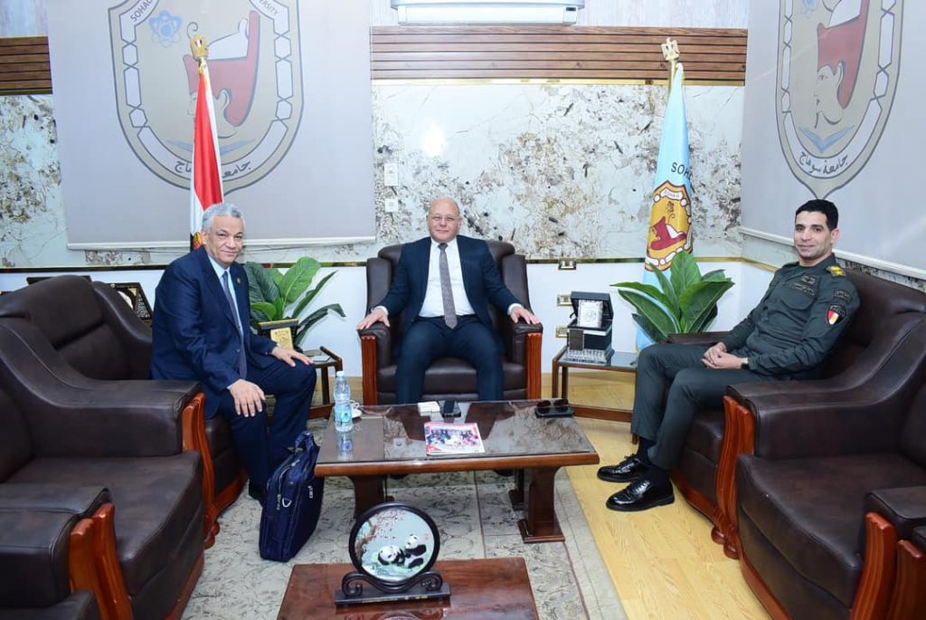 In Cooperation with the Military Academy, Sohag University President attends the Activities of the Strategic Studies and National Security Course with the Participation of 239 Trainees