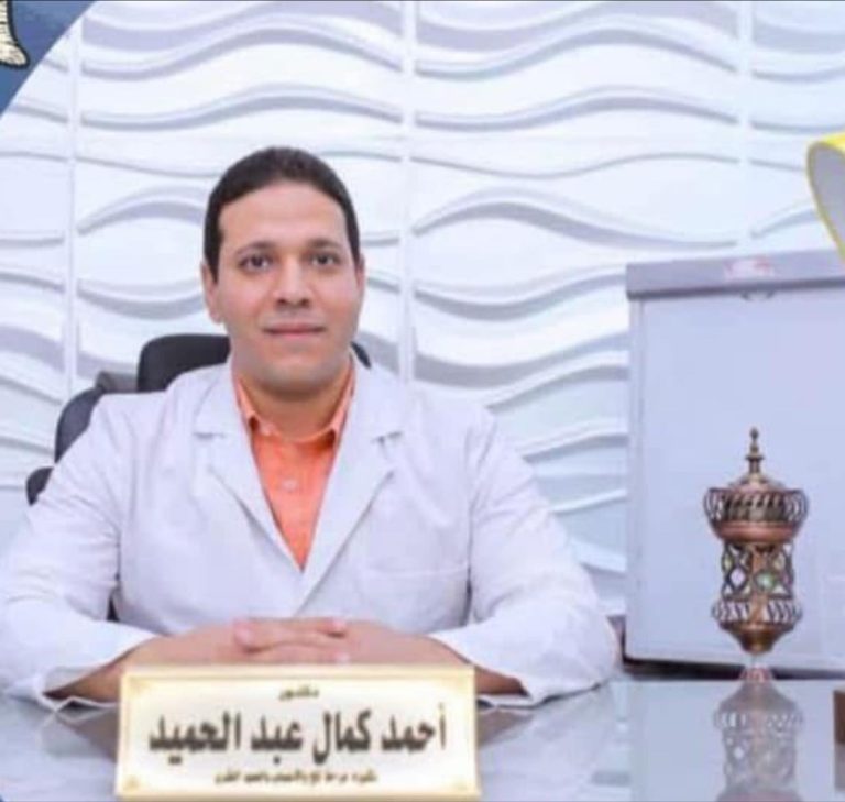 *النعماني يصدر قراراً بتكليف الدكتور أحمد كمال للقيام بعمل مديراً لمستشفيات سوهاج الجامعية والدكتور عمرو مصطفي نائباً*