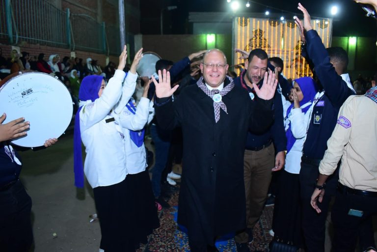 *في أجواء من البهجه..وبمشاركة ٢٠٠ طالب وطالبة..النعماني يشهد ختام مهرجان الأسمار بجامعة سوهاج ويكرم الفائزين بالمراكز الأولى*