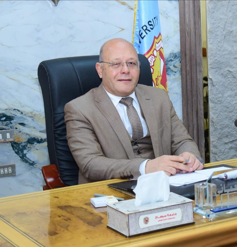 *بتكلفة ٨ مليون جنيه..النعماني يعلن عن إنشاء أول حمام سباحة على أرض ملاعب جامعة سوهاج*