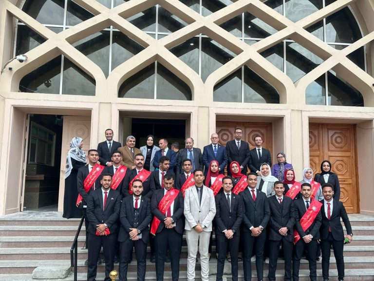 *جامعة سوهاج تنظم زيارة ميدانية لمحكمتي النقض المصرية واستئناف القاهرة لطلاب كلية الحقوق لأول مرة*