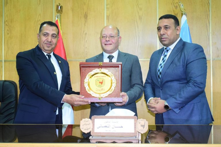 *لأول مرة الرقابة الادارية في ضيافة جامعة سوهاج في دورة تدريبية عن مجال الحوكمة و مكافحة الفساد لمنسوبيها*
