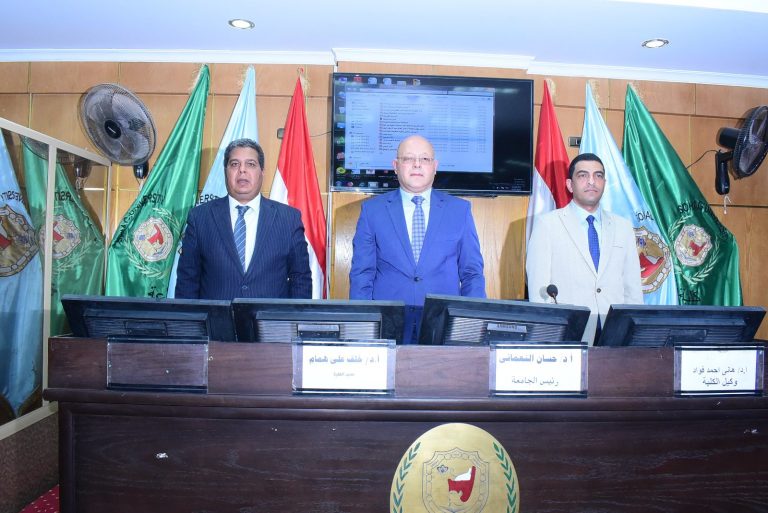 *المؤتمر الطلابي البحثي الأول بكلية الزراعة بجامعة سوهاج يناقش ٤٢ بحثًا طلابيًا*