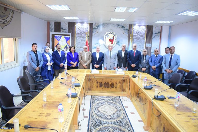بروتوكول تعاون بين كلية التربية بجامعة سوهاج ومجموعة جيل المستقبل للخدمات التعليمية