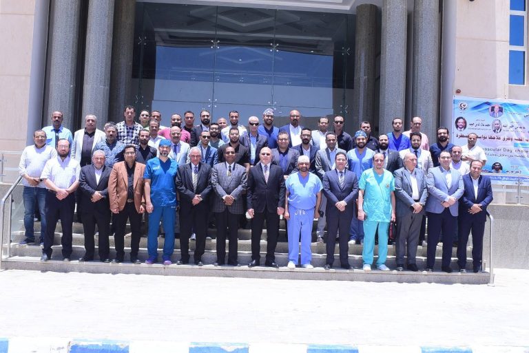 النعماني…يفتتح فعاليات المؤتمر الأول لأمراض الأوعية الدموية المخية بجامعة سوهاج ويشهد جانباً من العمليات الحيه عبر تقنيه الفيديو كونفرانس
